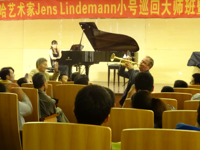 EMC易倍小号表演艺术家Jens Lindemann（彦斯·林德曼）荣获加拿大勋章