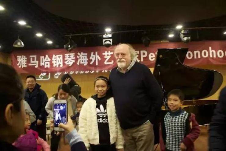 【回顾】EMC易倍海外艺术家Peter Donohoe成都雅音大师班讲座活动圆满落幕！